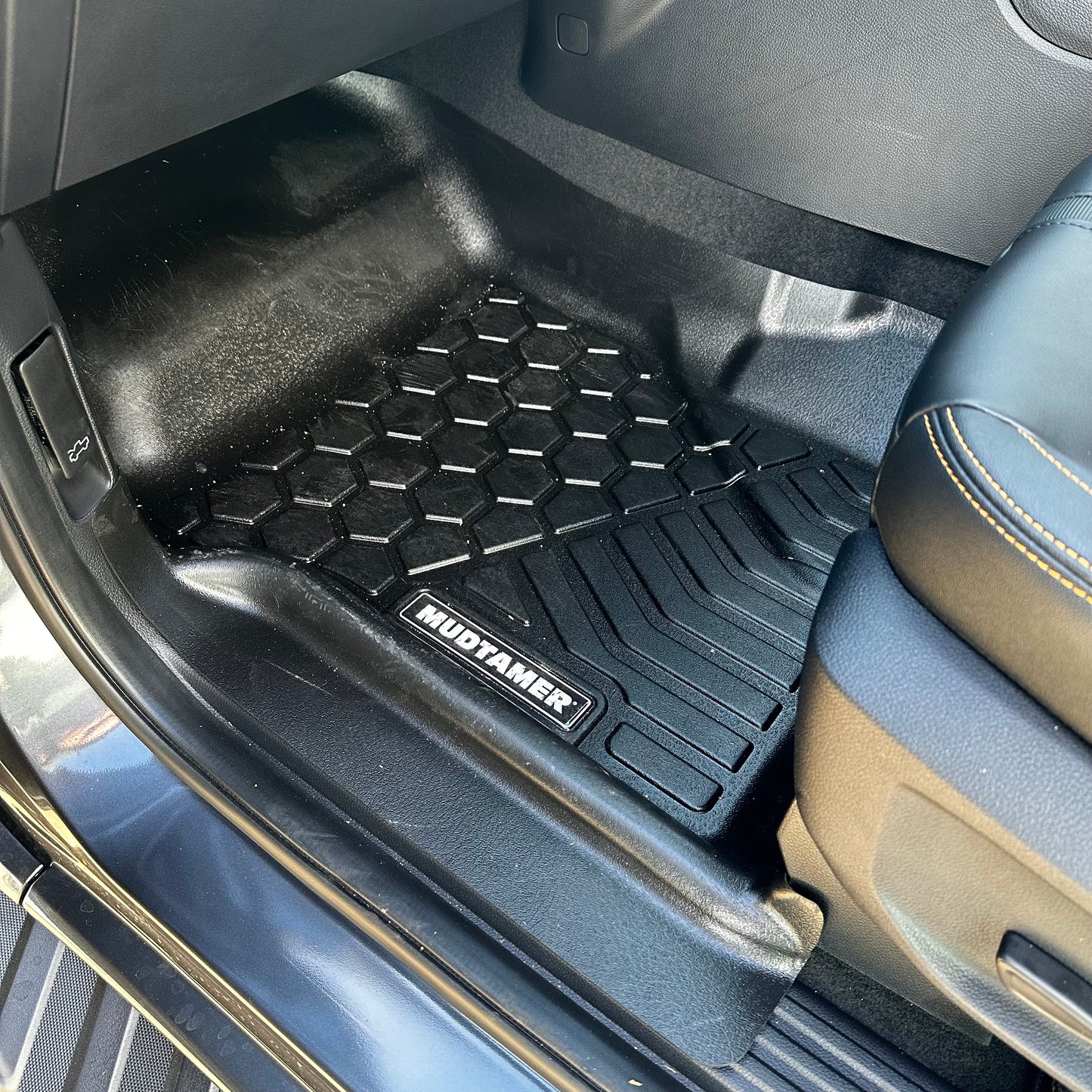 Next Gen Ford Everest 2022+ | MUDTAMER Floor Mats