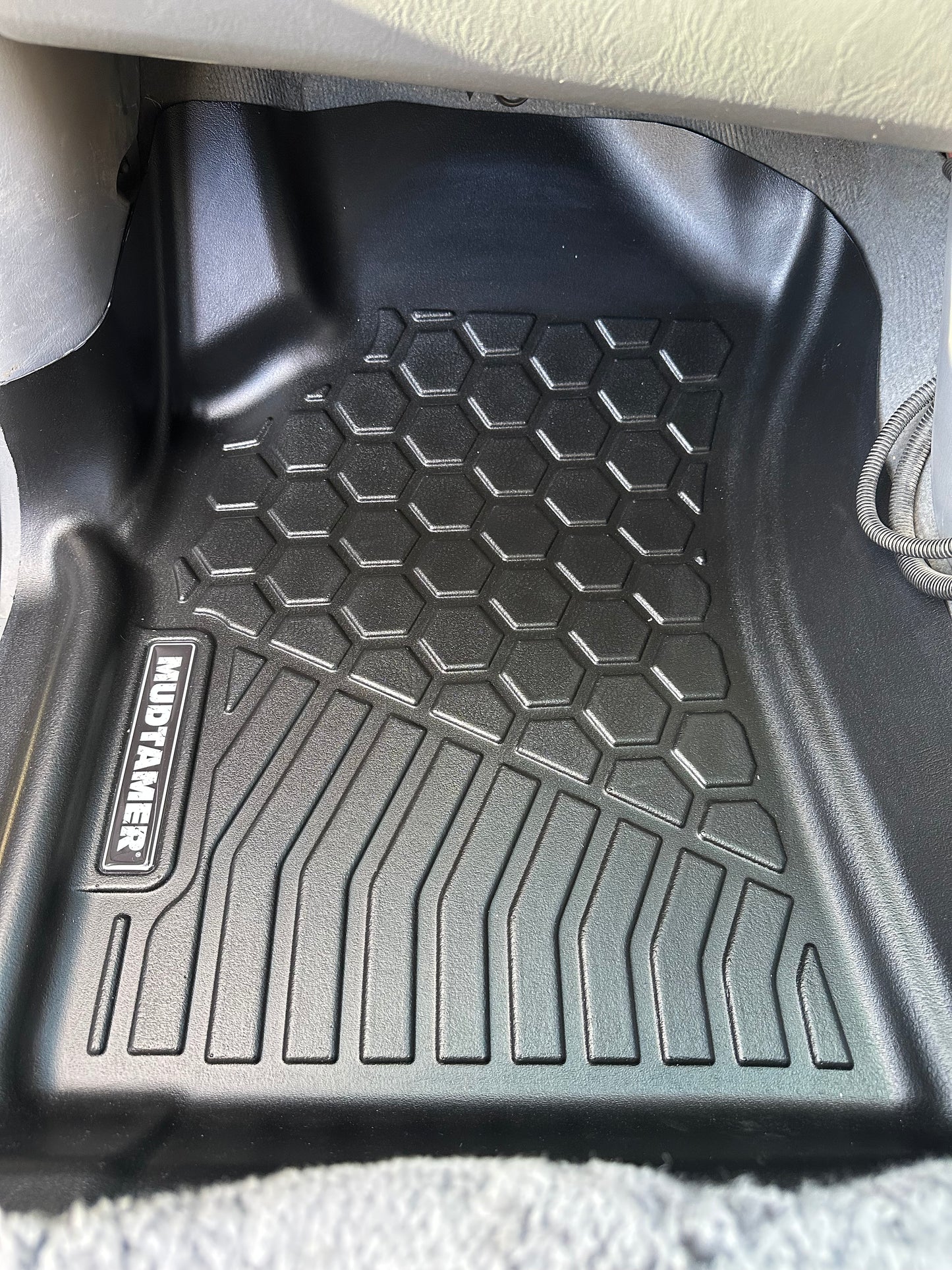 Toyota Hilux 2005-2015 | MUDTAMER Floor Mats
