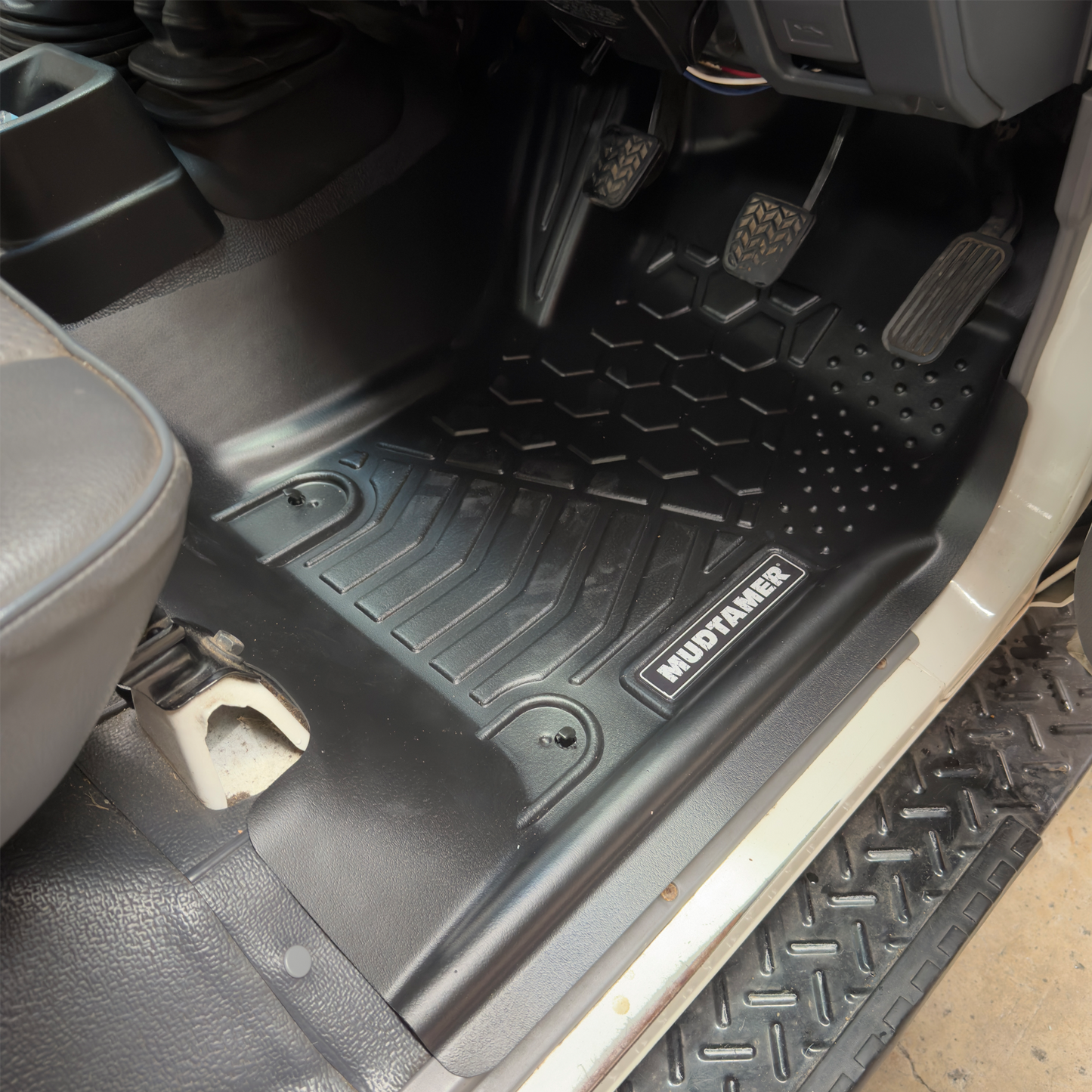 Toyota Landcruiser 78 Series / Troop Carrier 1999-2016 | MUDTAMER Floor Mats